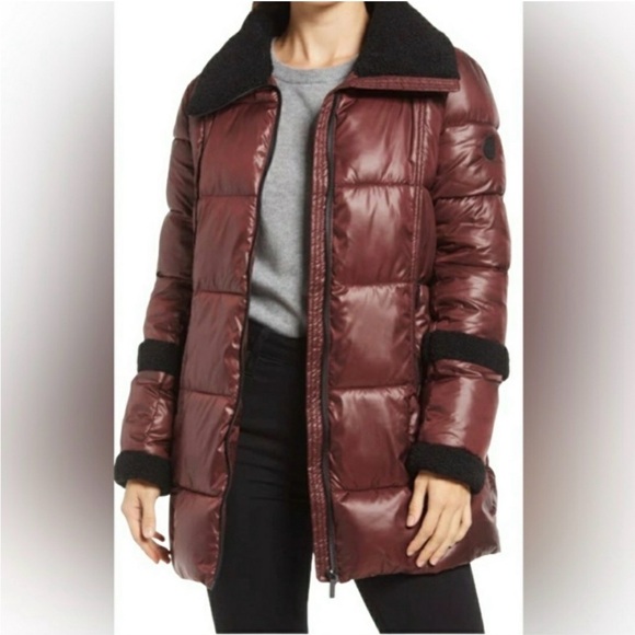 French Connection Jackets & Blazers - 🆕 French Connection Maroon Puffer Jacket with Sherpa Detail. XL.